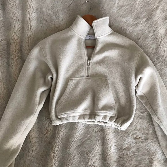 Lena sweater from aritzia - Picture 3 of 3